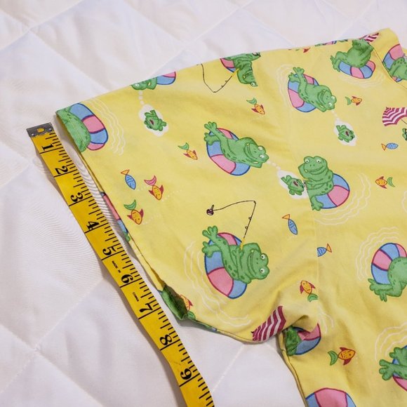Jaylyn Frog Scrub Top - Picture 6 of 9